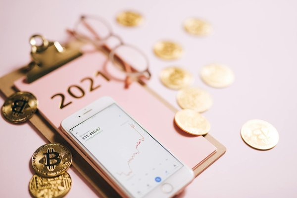 Découvrir les Bienfaits et les Défis de la Finance Écoresponsable